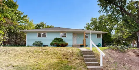 Photo of 1305 NE Williams St