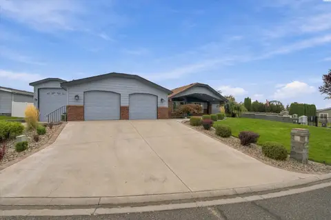 Photo of 200 Bridle Way #101