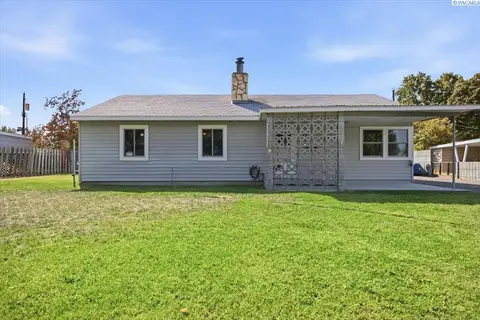 Photo of 413 Basswood Ave