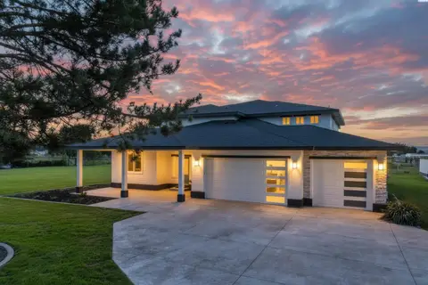 Photo of 215505 E Bryson Brown