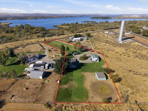Photo of 165 Hanson Loop