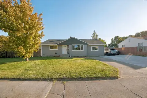 Photo of 2101 W Kennewick Ave