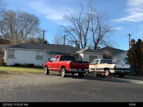 Photo of 126 S Johnson
