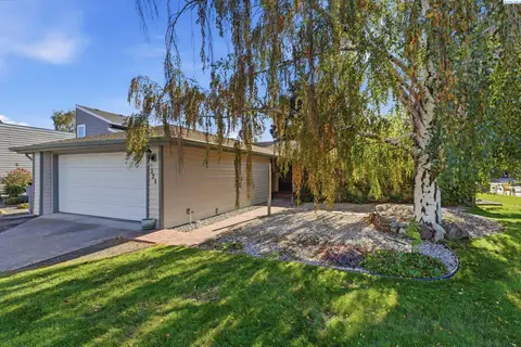 Photo of 324 Gulf Ct