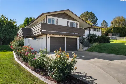 Photo of 4243 King Dr