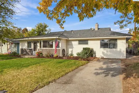 Photo of 2400 Concord